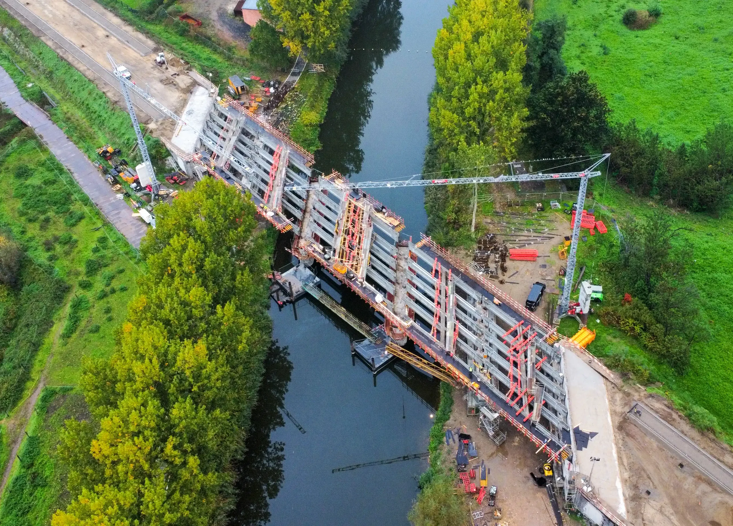 Ernstige vertraging bij bouw nieuwe brug tussen Eeklo en Maldegem: De rampbrug van Balgerhoeke